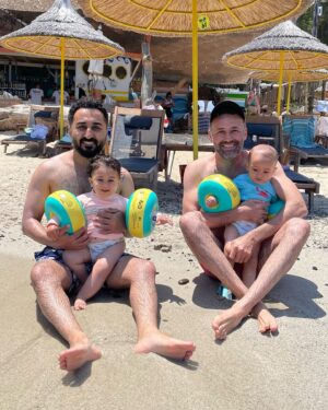 Onur Buldu Instagram - 2. geleneksel Fethiye sahil pozu 🤗 @kozduygu @azizaslan @eyllculhaci
