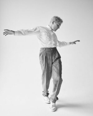 Oobah Butler Instagram - Found some bizarre shots of Ellen in what I can presume is Georgio Peviani [thanks to world class ✂️@sashahere 📸 @evgeny_photography 👕 @avintagevice 🏠 @alicemartinellli interview/shoot in @monrowemagazine]