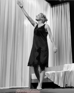 Ophélia Kolb Instagram - Toujours au studio de la @comedie_studiodeschampselysees 
📷 #PatrickDeMervelec