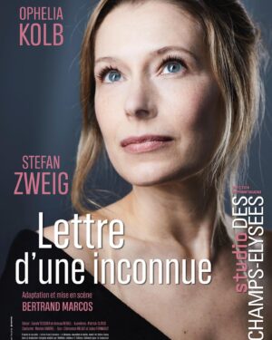 Ophélia Kolb Instagram - À partir du 16 Septembre
Je joue toute seule et c’est la première fois 
🥁🎺🫣
Mise en scène @bertrand.marcos 
 🎭 @comedie_studiodeschampselysees 
📸 @pascal_ito_officiel 
📰 @ichoupresse