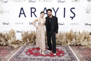 Oral Özer Instagram - #Arayış 💫
@disneyplustr