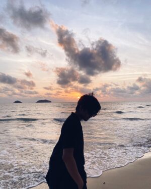 Oreo Puwanai Sangwan Instagram - golden hour🌅✨