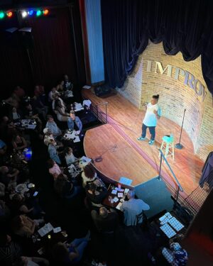 Orlando Leyba Instagram - Tampa FL you showed up and I’m filled with gratitude thank you 🙏🏾 @tampaimprov
