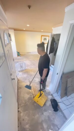 Orlando Leyba Instagram - @vlightningstrike and I love and appreciate these moments @hgtv @magnolianetwork