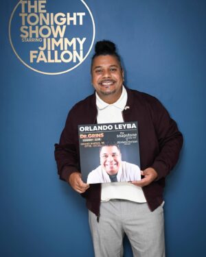Orlando Leyba Instagram - TONIGHT: Stand-up from @heylando! #FallonTonight

📷 @toddowyoung