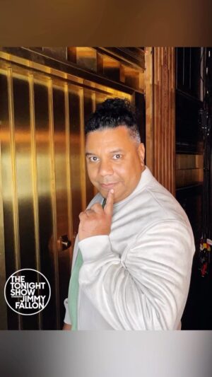 Orlando Leyba Instagram - BTS ALERT 🚨 So many people helped make this moment happen. Some of them couldn’t make to the show, but they were still there in spirit with well wishes text, calls, social media posts, and good vibes. This was my 4time on @fallontonight but this one was special. Those hallways were filled with love and support from the staff to the other guests and families and friends to the TOP guy @jimmyfallon Thank you