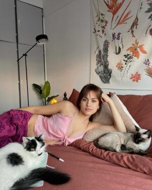 Ornella D'Elía Instagram - q frío igual