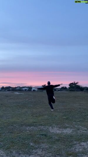 Oscar Anton Instagram - when I was 13, I wrote down in my little dreams notebook “going on tour”. In 10 days, my first tour ever starts ♡ I just feel super grateful, and also really proud tbh ahaha. I will enjoy every second of every single show, will we be 10 / 100 / 600 in the room. There’s so many stuff in this notebook, and I’ll never give up. Thank you for letting me tick one dream at a time ♡ SEE YOU ON TOUR !!