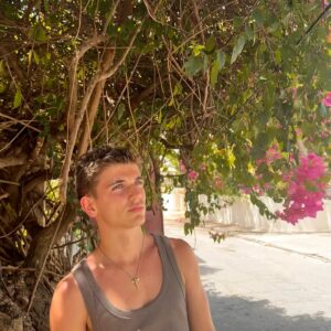Oscar Curtis Instagram - unfortunately I am extremely burnt now but here’s pics from today 😃, 💐🌊
.
.
.
.
.
.
.
.
.
.
.
.
.
.
.
#holiday #actor #model #barbados #fun #summer