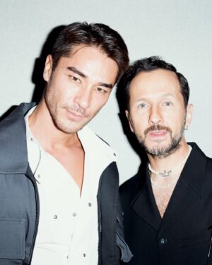 Óscar Madrazo Instagram - 💥 #FashionWeekMexico que semana!
Felicidades @fashionweekmx x un gran comeback y @coloursmexico por 20 años maravillosos @corycrespo @mondra69 👏🏼🙌🏼 #oscarmadrazo #quemadrazo #fashionweek #fashion #style #looks #alejandrospeitzer #aislinnderbez #karimepindter Foto #1 @fotografomx Fotos @regionmt