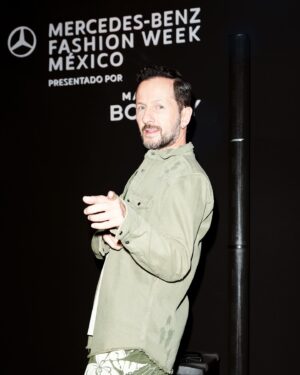 Óscar Madrazo Instagram - 💥 #FashionWeekMexico que semana!
Felicidades @fashionweekmx x un gran comeback y @coloursmexico por 20 años maravillosos @corycrespo @mondra69 👏🏼🙌🏼 #oscarmadrazo #quemadrazo #fashionweek #fashion #style #looks #alejandrospeitzer #aislinnderbez #karimepindter Foto #1 @fotografomx Fotos @regionmt