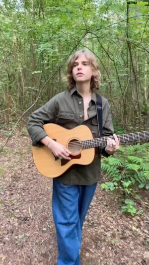 Oscar Stembridge Instagram - What if the blood was water… 

#oscarstembridge #whatif #agt #music #guitar #singer #agtauditions #newmusic #songofthesummer