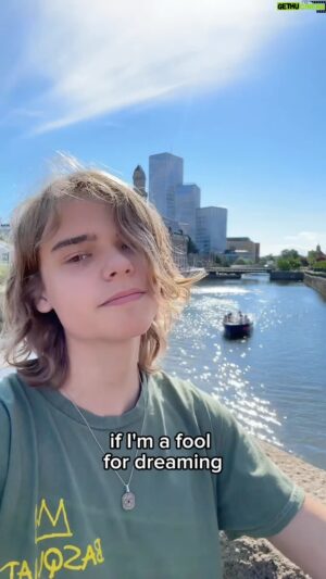Oscar Stembridge Instagram - If I’m a fool for dreaming… 

#oscarstembridge #whatif #agt #newmusic #songofthesummer #musician #singersongwriter  #reels
