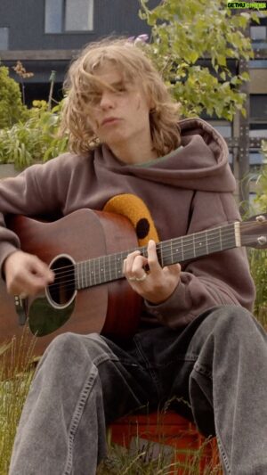 Oscar Stembridge Instagram - What if we smiled at funerals cause death ain’t what we fear… 

#oscarstembridge #whatif #agt #newmusic #songofthesummer #music #guitar #reels