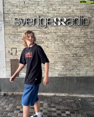 Oscar Stembridge Instagram - What a week this has been. It’s all still sinking in to be honest. And then to top it off my song What If was played on national radio! It’s a dream!!! Thank you all so so much!! What a week!! ❤️❤️❤️

#oscarstembridge #whatif #p4 #sverigesradio