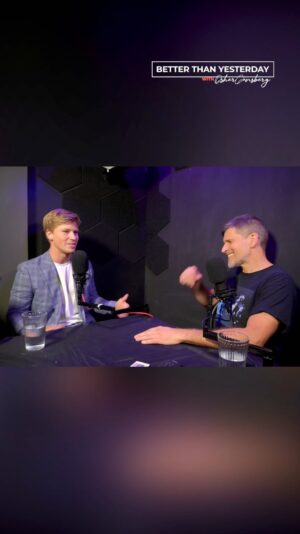 Osher Günsberg Instagram - When Wolfie met @terriirwincrikey and @robertirwinphotography after our podcast the other day it was a magnificent example of living life in accordance with your values, right there on my front lawn. 
Search “Better Than Yesterday” in your podcast app or click the link (it’s where you think). #robertirwin