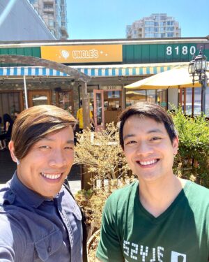 Osric Chau Instagram - It’s the most exciting thing to have my friends visit us @unclessnackshop, especially David who came all the way from LA!
Welcome to Vancouver @iamdavidan 😄