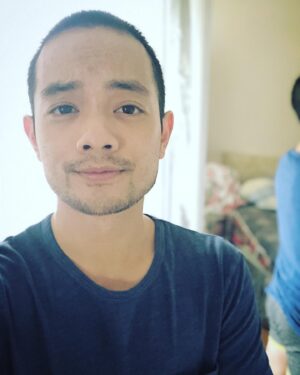Osric Chau Instagram - Halfway through self-isolation.
That means it’s been 7 days since I’ve worn pants.