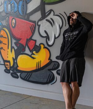 Osvaldo Friger Instagram - At our headquarters in Orlando! @frigerbros @synergyfactory @glossrevolution @deaddogcrew