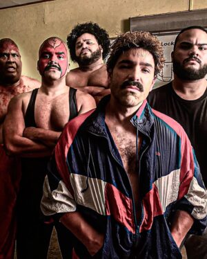 Osvaldo Friger Instagram - Para los que me han preguntado aquí un preview de lo hemos estado trabajando “Las Súper Estrellas de la Lucha Libre” ahí algunos del tremendo Cast 😬 yo tuve el privilegio de interpretar a mas Amado y Odiado a la Vez la leyenda @realchickystarr Gracias a todos lo que hicieron este proyecto posible Director @transforortiz Producción y AD’s @eddierosrod @kathygarciapr @rietescottie ejecutivos @carlos.nido y al resto de Crew & Cast que se botaron. Desde los vestuarios y makeup hast crafty un honor trabajar juntos a ustedes.