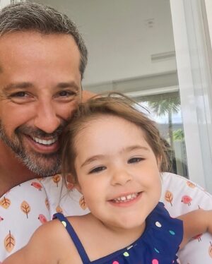 Otávio Martins Instagram - Ela é a maluquinha do tio Tato. A minha jóia da coroa. Feliz aniversário, Lelê! ❤️ Tio Tato te ama 🥰 #birthday #Helena