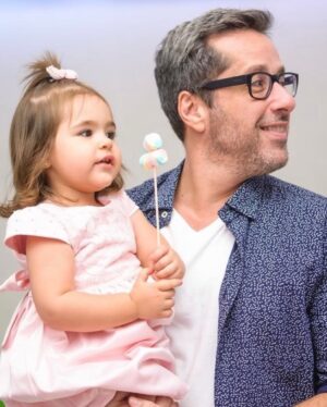 Otávio Martins Instagram - Ela é a maluquinha do tio Tato. A minha jóia da coroa. Feliz aniversário, Lelê! ❤️ Tio Tato te ama 🥰 #birthday #Helena