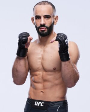 Ottman Azaitar Instagram - Ready to step into the octagon and go to battle 🔋 Stay tuned for details of my next fight 💪🏽