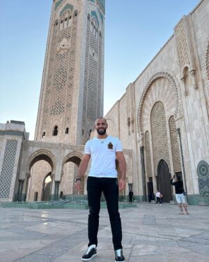 Ottman Azaitar Instagram - Recharging the batteries, after a week of intense training by enjoying the simple pleasure of a restful day 😎
