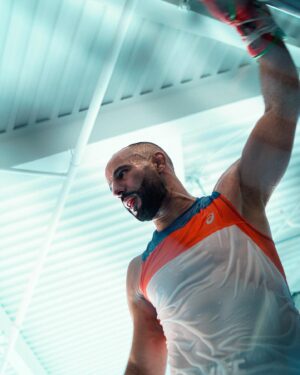 Ottman Azaitar Instagram - Be patient and tough, someday this pain will be useful to you 🤲🏽☝🏽 #Ufc #Azaitar #MayAllahGiveUsTheVictory