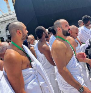 Ottman Azaitar Instagram - 🕋Umrah done ✅ Wishing all of you all the best from the best place of the world ❤️ May Allah protect and bless you 🙏🏽 الحمد_لله