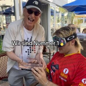 Otto Waalkes Instagram - hab einfach Aggu getroffen😳
