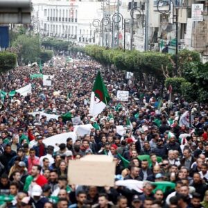 Oussama El Mestari Instagram - Un seul héros le peuple 💪🏽❤️❤️🇩🇿🇩🇿
#algerie #algerienne🇩🇿