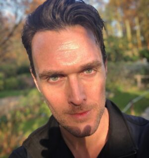 Owain Yeoman Instagram - Golden Hour Budapest Selfie! 
#Budapest #selfie #goldenhour #beautifulbudapest  #goldenhourselfie #sunset #sunsets #findyourlight #hungary