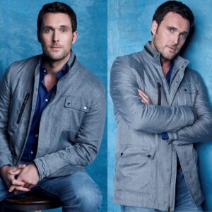 Owain Yeoman Instagram - Ladies and Gentlemen it is my great pleasure to introduce you to Benny Gallagher, investigative reporter in @emergenceabc. He is determined to get to the bottom of the mystery surrounding “who is Piper?” And I cannot wait for you all to meet him in less than a month from now. DO NOT miss the incredible Series premiere of @emergenceabc Tues 9/24 at 10pm only on @abcnetwork. It’s an EPIC ride. #emergence #EMERGENCEabc #benny #bennygallagher #reporter #investigativereporter #abc #newseries #newdrama #tuesnight #whoispiper