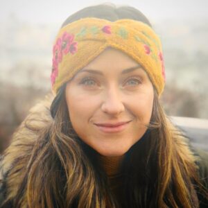 Owain Yeoman Instagram - Happy Birthday to my darling @gigiyeoman! Another trip around the sun and yet magically you manage to look younger every year! I literally couldn’t have dreamt of a better partner to travel through this life with. You are like a birthday gift to me every single day! I hope your day brings you all the light, love and blessings you deserve! (Oh and Cake-yes most importantly and above all else Cake 😂). Enjoy your birthday my beautiful blue eyed girl, I raise all the glasses in toasting the best human being I know. I love you lady!! 🥂🍾🎉🎊🥳👏❤️😘😍 XXXX #birthday #happybirthday #birthdaygirl #birthdaycake #cake #itsyourbirthday #partylikeitsyourbirthday #party #celebrate #celebration #wifey #wife #beautiful #beauty #lovelylady  #celebrate #morecake #evenmorecake