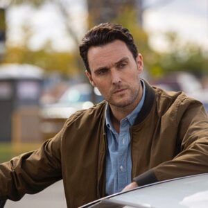 Owain Yeoman Instagram - What’s got Benny looking so concerned? Tune in TONIGHT 10pm on @abcnetwork for a brand new @emergenceabc. You are not going to believe the twist in tonight’s tale!! Don’t miss it folks! #emergence #abc #abcnetwork #falltv #drama #mystery #suspense #thriller #whoispiper #emergenceabc #benny #bennygallagher #scifi #twist #new #tonight #brandnewepisode