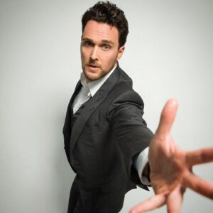 Owain Yeoman Instagram - Oh hey it’s Friday!! Take my hand and let me help you into the weekend. Photo Credit: @chrissingerme #tgif #tgifriday #weekend #tomford #panerai #summer #suit #photoshoot #dressup #fridayfeeling