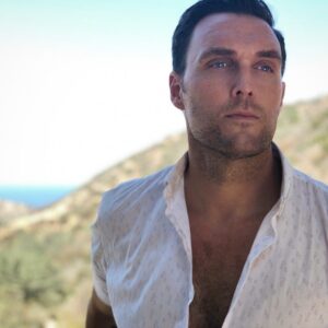 Owain Yeoman Instagram - Up, up and Away!! Catalina Island 2018.