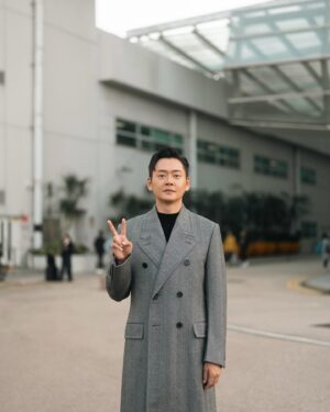 Owen Cheung Instagram - 台慶一日遊

2. 識左一班好百厭同好率性既朋友令到 @itstiffanylau 好awkward 👍🏻
3. @laiwinki 應該chok到有啲眼訓😴
4. 同佢耍返套詠春，醒返👍🏻
5. 基本野😎
6. 藍色衫個位 @brianchu0523 搞左個爛gag
7. 最後我侄仔俾條鯊魚食左😂

#有呢班朋友真係無野好講 

📷 @herman_hohoho
