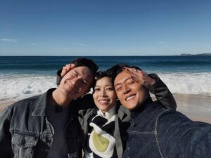 Owen Cheung Instagram - 睇完嗰日嗰個綜藝之後
我喺度諗同佢兩個再拍多次旅遊節目
仲都可以咁痴線？

有冇都好，都想同佢地去多次🫰🏻
@laiwinki @brianchu0523 

好感恩有呢兩位拍擋🤘🏻

#約埋班friend去旅行