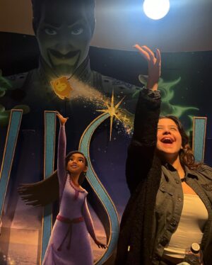Öykü Güven Instagram - I am very happy and grateful to announce that I will be doing the Turkish dub version of Asha in the new Disney Musical Wish!!!It is a beautiful movie with amazing songs in it and I had the best time singing them…  For Turkish folks it will be out in theaters on December 1st and for American Folks the Turkish version will be on Disney  very soon if anyone wants to check it out!!! Bu haberi verdiğim için çok mutluyum!! yeni Disney müzikalinin Asha karekterinin sesi ben olacağım ve film 1 Aralık’ta Vizyonda!!! Ben bu karakteri canlandırırken ve şarkılarını söylerken çok ama çok eğlendim umarım sizde beğenirsiniz💜💜💜💜