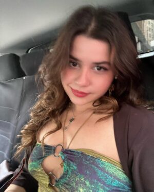 Öykü Güven Instagram - 🤎Summersummersummer💚