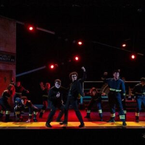 Öykü Güven Instagram - I am so happy and grateful for this opportunity… Urinetown was amazing. Love everyone that I worked with. Thank you thank you thank you❤️ /Urinetown çok güzel bir oyundu… içinde olduğum için çok şanslı ve mutlu hissediyorum. Birlikte çalıştığım herkesi çok sevdim ve herkese çok çok teşekkür ederiiim❤️