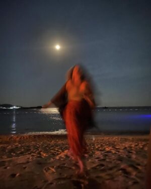 Öykü Güven Instagram - Gece gece