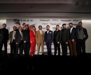 Ozan Akbaba Instagram - @ankafilm Filmimiz nihayet vizyonda. Güzel bir film yaptık, umuyorum ki siz değerli sinema severler de beğeneceksiniz. 

Müthiş menajerim @aycacinkitaskardes ve başta Neslihan olmak üzere tüm ekibine teşekkür ederim. 

Bu güzel kombin için @melikkam ‘a çok teşekkür ederim. 

@musvikguluzade @buketakbaba @slymnmrtzdmr Başta olmak üzere tüm teknik ekibe ve oyuncularımıza çok teşekkür ederim. Türk sinemasına harika bir film hediye ettiniz. Harikasınız. 

ANKA SİNEMALARDA!