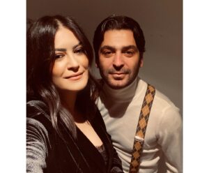 Ozan Akbaba Instagram - @ankafilm Filmimiz nihayet vizyonda. Güzel bir film yaptık, umuyorum ki siz değerli sinema severler de beğeneceksiniz. 

Müthiş menajerim @aycacinkitaskardes ve başta Neslihan olmak üzere tüm ekibine teşekkür ederim. 

Bu güzel kombin için @melikkam ‘a çok teşekkür ederim. 

@musvikguluzade @buketakbaba @slymnmrtzdmr Başta olmak üzere tüm teknik ekibe ve oyuncularımıza çok teşekkür ederim. Türk sinemasına harika bir film hediye ettiniz. Harikasınız. 

ANKA SİNEMALARDA!