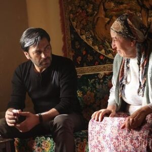 Ozan Akbaba Instagram - Harika ekip, harika iş.. / #ÇIRAK / #TEREKEME/ @somedyaofficial @tabii