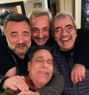 Ozan Güven Instagram - İyi haftalar gençler🎈