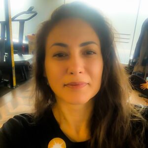 Özgül Kavruk Instagram - Günaydın herkese :) 
bol sporlu günler...

#günaydın #perşembe #thursday #pilates