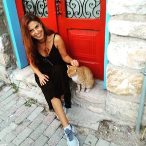 Özgül Sağdıç Instagram - Yine kapılar...